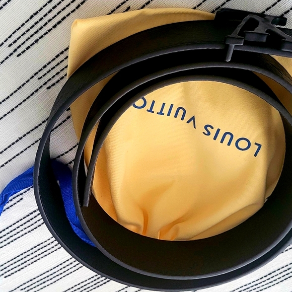 Louis Vuitton belt - Picture 7 of 11